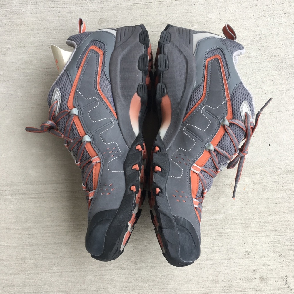 Size 11 North Face ultra